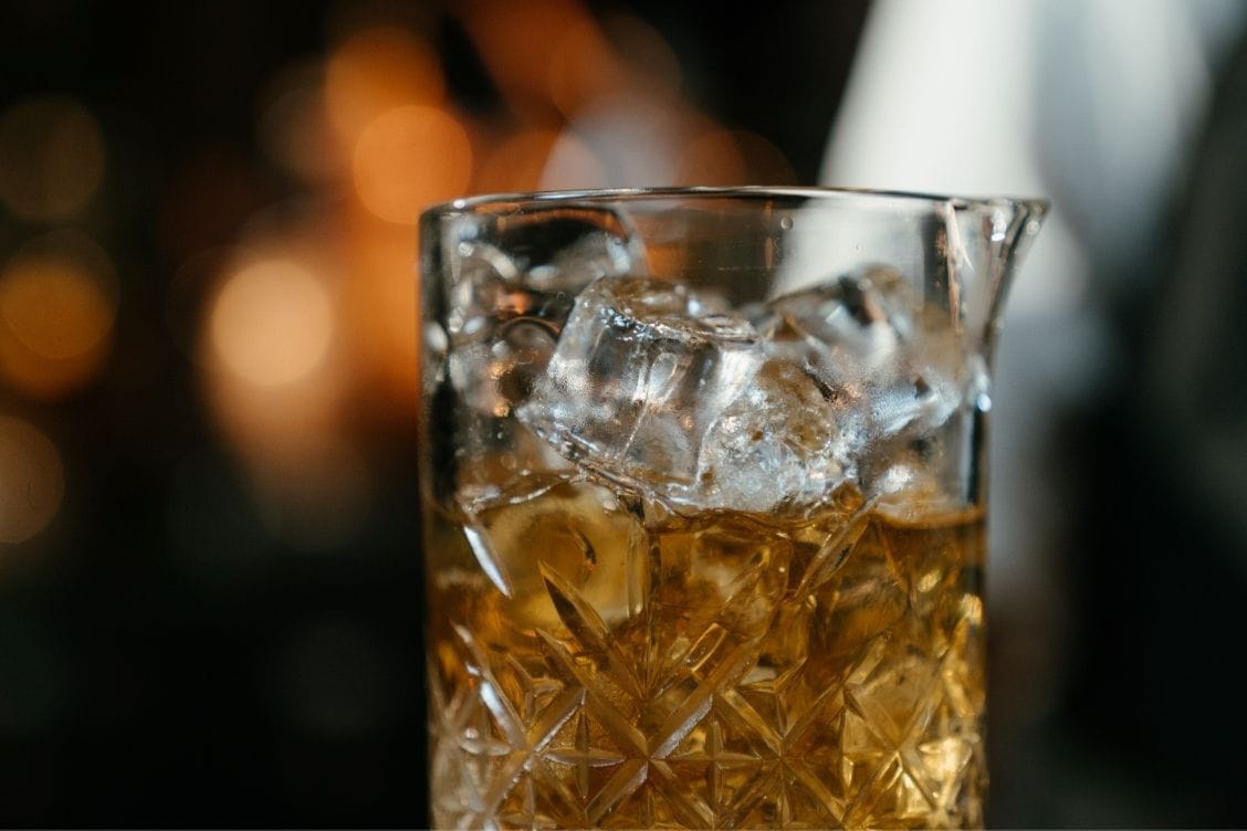 Clear Ice Vs Cloudy Ice in beverages