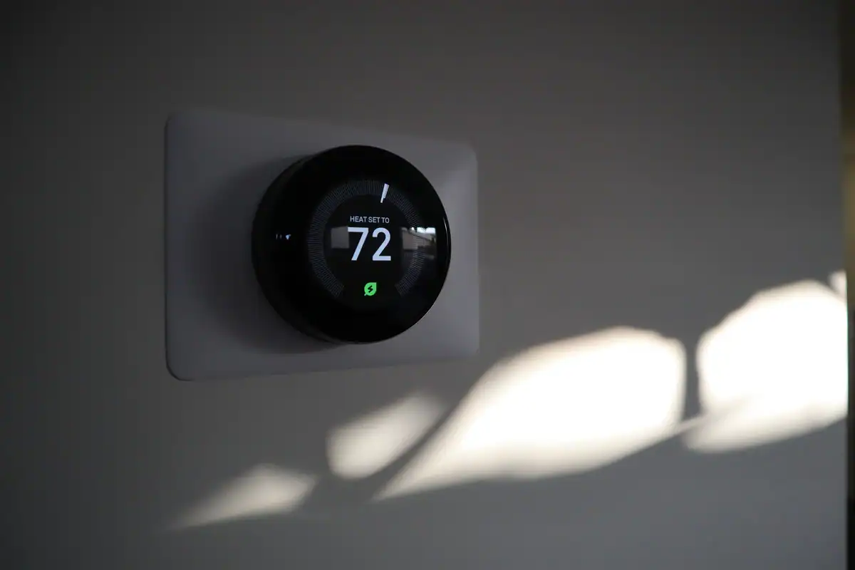 thermostat at 72